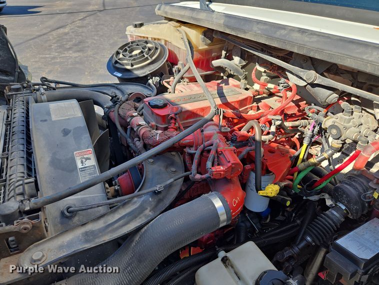 image for item EE8667 2012 Freightliner  Business Class M2 box truck