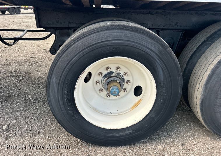 image for item EG0706 1986 Utility Trailer Mfg. Corp. VS2D dry van trailer