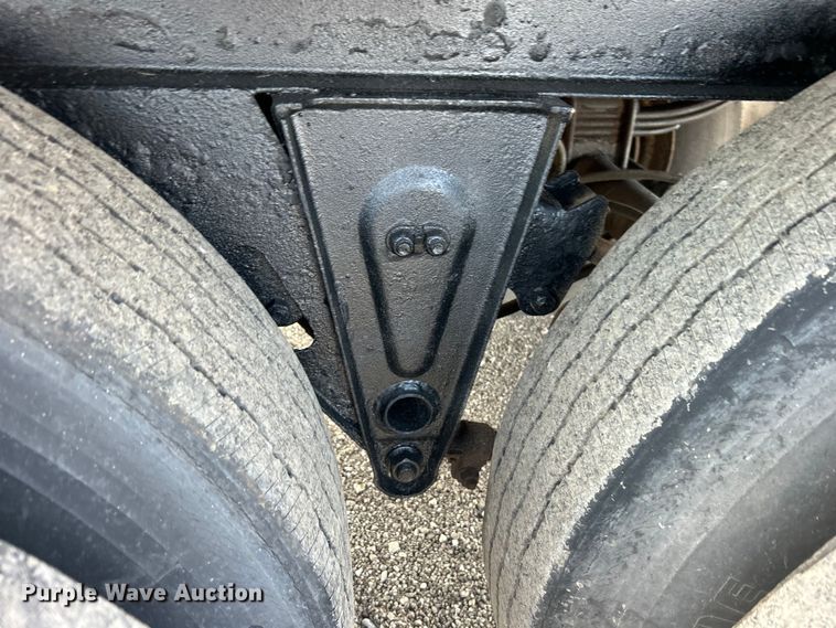 image for item EG0706 1986 Utility Trailer Mfg. Corp. VS2D dry van trailer