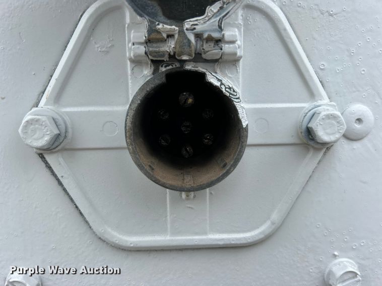 image for item EG0968 1984 Utility Trailer dry van trailer