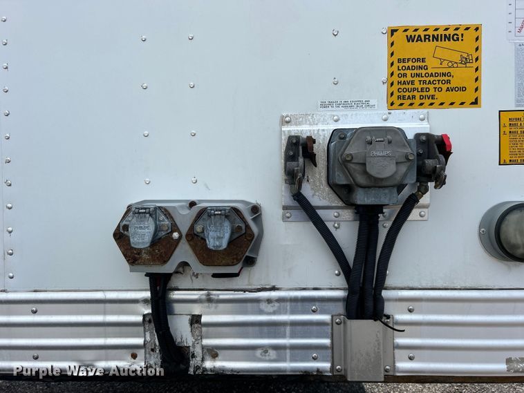 image for item EG1518 2013 Utility Trailer Mfg.  Co VS2DX dry van trailer