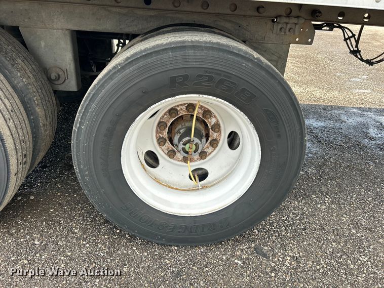 image for item EG1518 2013 Utility Trailer Mfg.  Co VS2DX dry van trailer