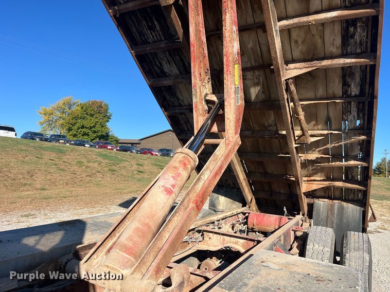 image for item EH2868 1990 GMC Top Kick C6000 dump flatbed truck