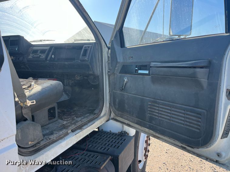 image for item EH2868 1990 GMC Top Kick C6000 dump flatbed truck