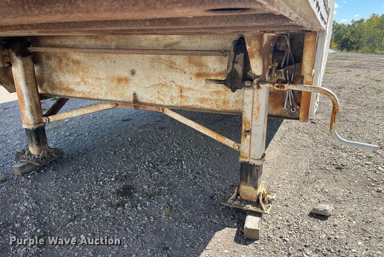 image for item EH2872 1995 Wabash dry van trailer