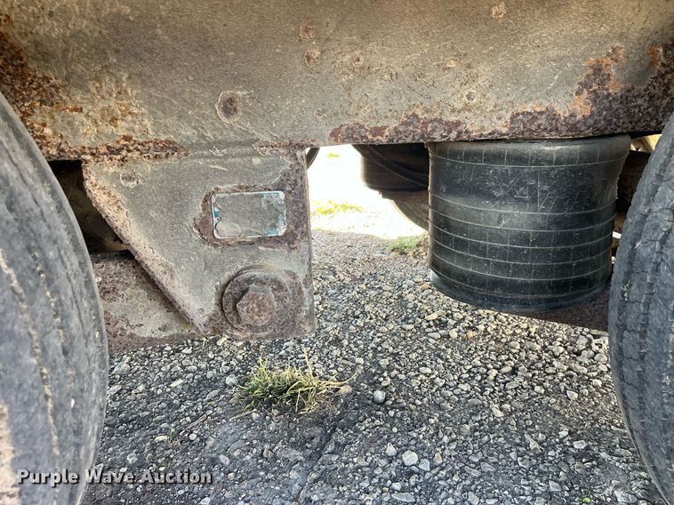 image for item EH2872 1995 Wabash dry van trailer