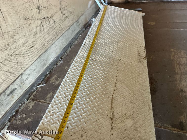 image for item EH2872 1995 Wabash dry van trailer