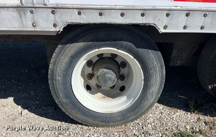 image for item EH2872 1995 Wabash dry van trailer