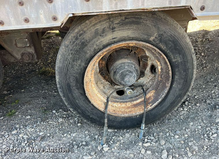 image for item EH2872 1995 Wabash dry van trailer