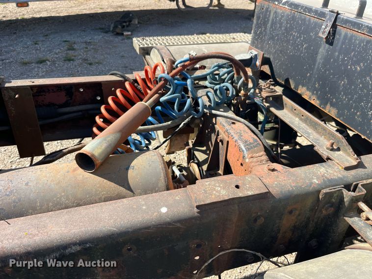 image for item EH2873 1980 MACK RWS766LST semi truck