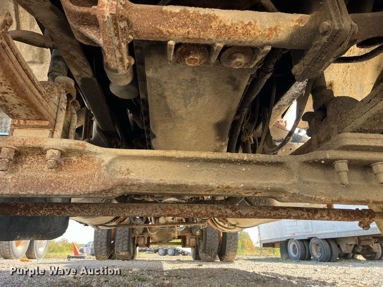 image for item EH2873 1980 MACK RWS766LST semi truck