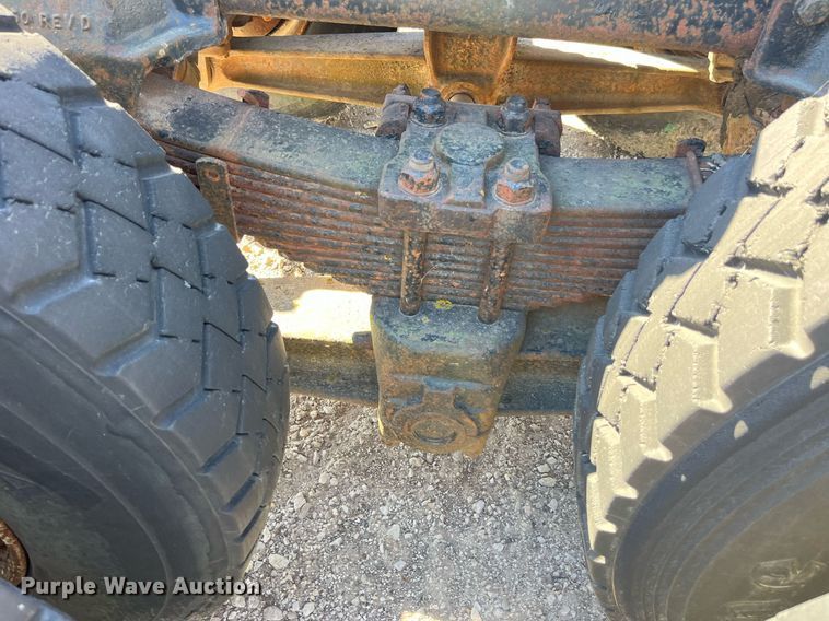 image for item EH2873 1980 MACK RWS766LST semi truck