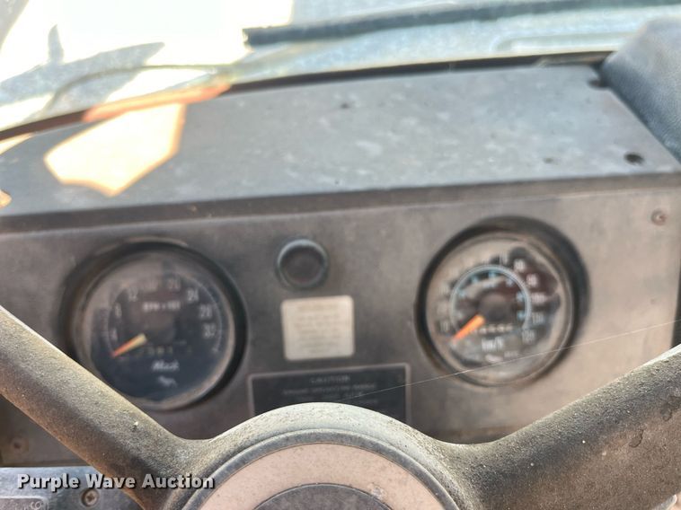 image for item EH2873 1980 MACK RWS766LST semi truck