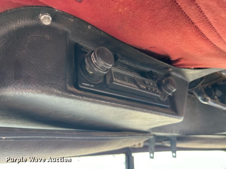 image for item EH2873 1980 MACK RWS766LST semi truck