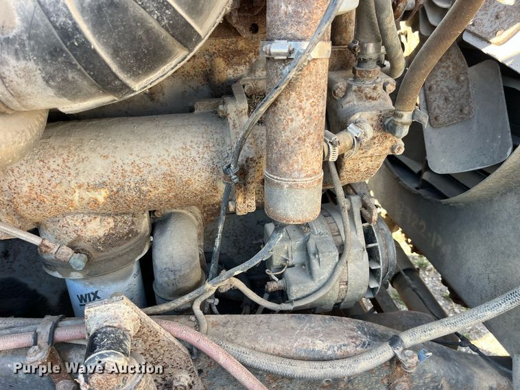 image for item EH2873 1980 MACK RWS766LST semi truck