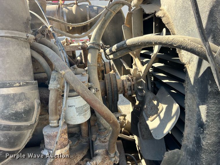 image for item EH2873 1980 MACK RWS766LST semi truck