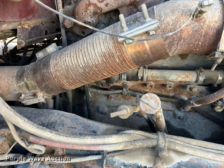 image for item EH2873 1980 MACK RWS766LST semi truck