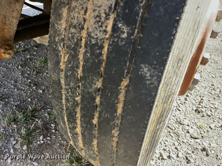 image for item EH2873 1980 MACK RWS766LST semi truck