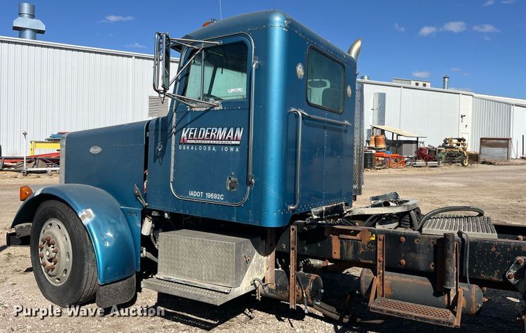 image for item EH2874 1995 Peterbilt 379 semi truck