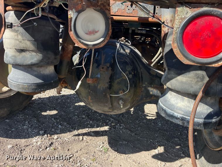 image for item EH2874 1995 Peterbilt 379 semi truck