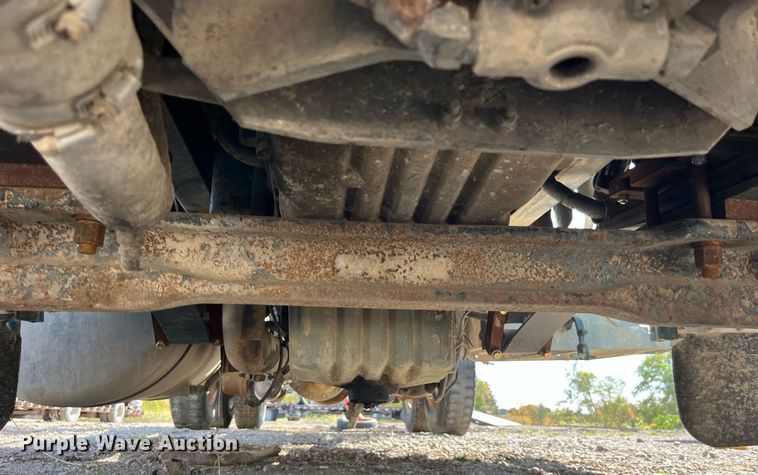 image for item EH2874 1995 Peterbilt 379 semi truck