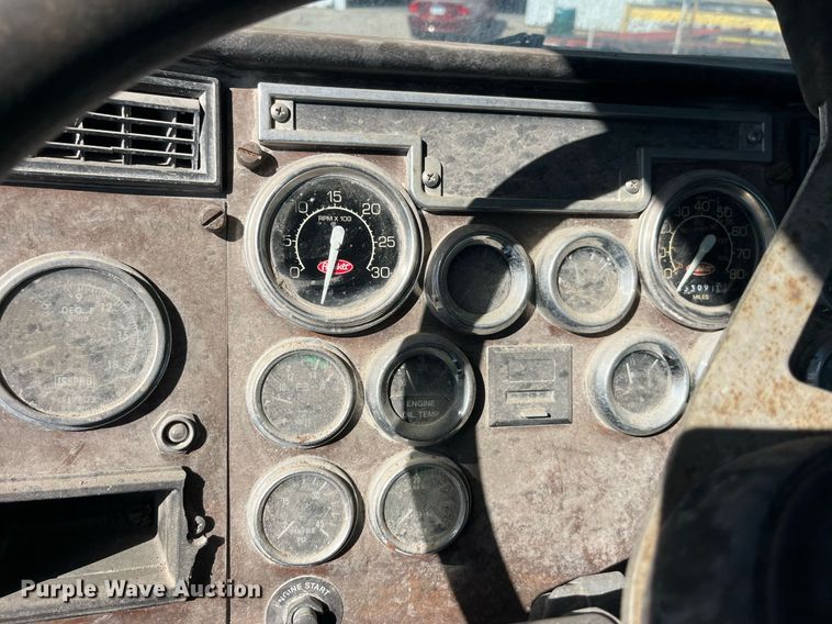 image for item EH2874 1995 Peterbilt 379 semi truck