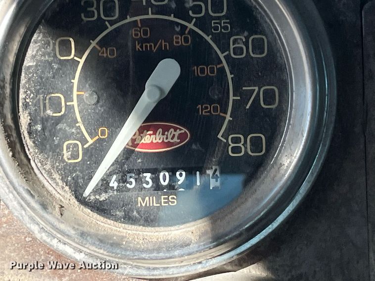 image for item EH2874 1995 Peterbilt 379 semi truck