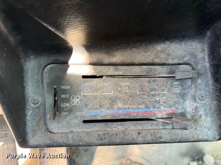 image for item EH2874 1995 Peterbilt 379 semi truck