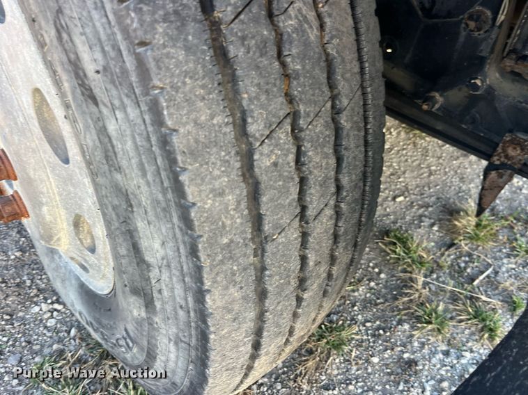 image for item EH2874 1995 Peterbilt 379 semi truck