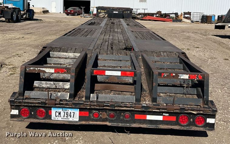 image for item EH2875 2002 Neville Built drop deck equipment trailer