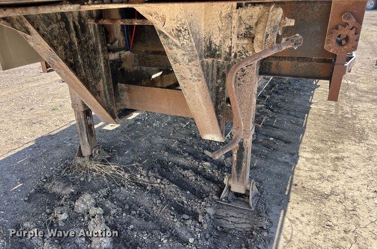 image for item EH2875 2002 Neville Built drop deck equipment trailer