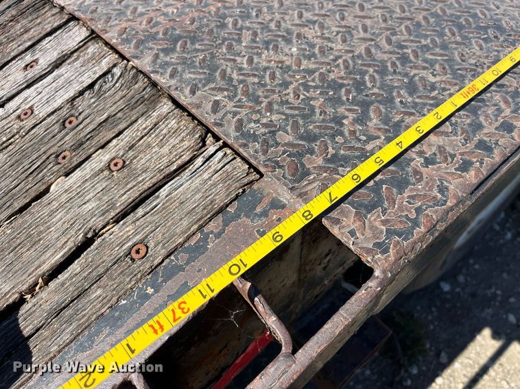 image for item EH2875 2002 Neville Built drop deck equipment trailer