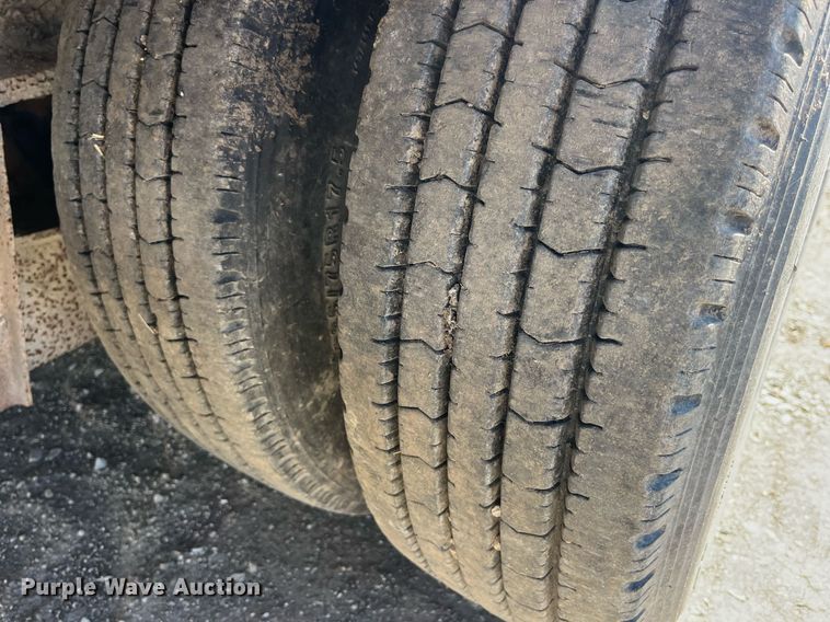 image for item EH2875 2002 Neville Built drop deck equipment trailer