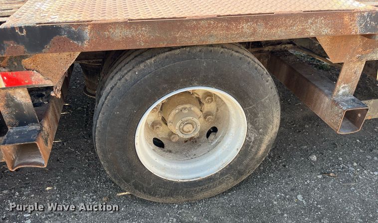 image for item EH2875 2002 Neville Built drop deck equipment trailer