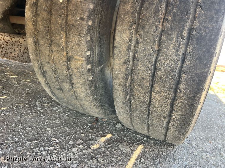 image for item EH2875 2002 Neville Built drop deck equipment trailer