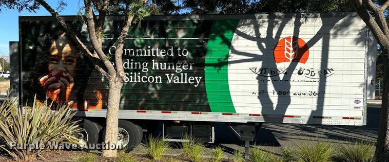 image for item EI4053 2008 Utility  refrigerated van trailer