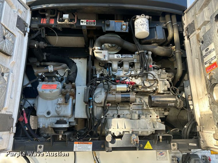 image for item EI4053 2008 Utility  refrigerated van trailer