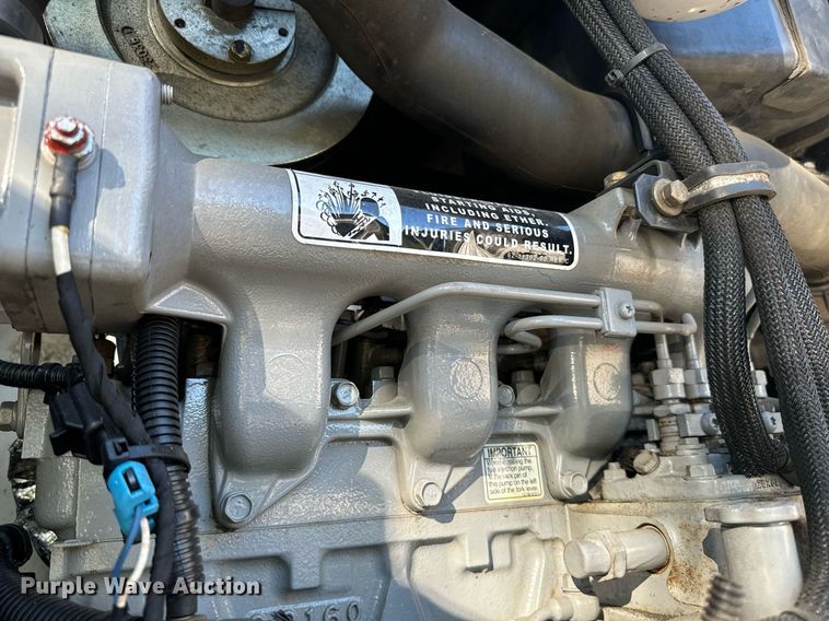 image for item EI4053 2008 Utility  refrigerated van trailer