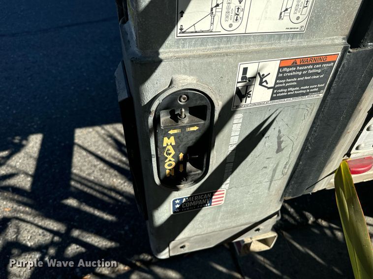 image for item EI4053 2008 Utility  refrigerated van trailer