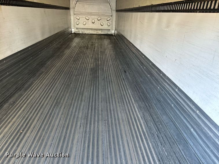 image for item EI4053 2008 Utility  refrigerated van trailer