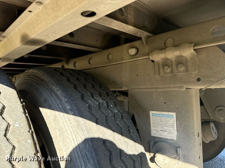 image for item EI4053 2008 Utility  refrigerated van trailer