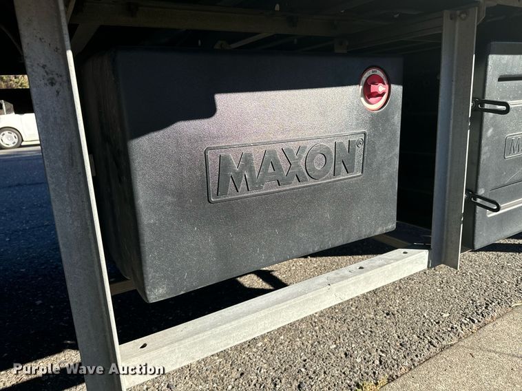 image for item EI4053 2008 Utility  refrigerated van trailer