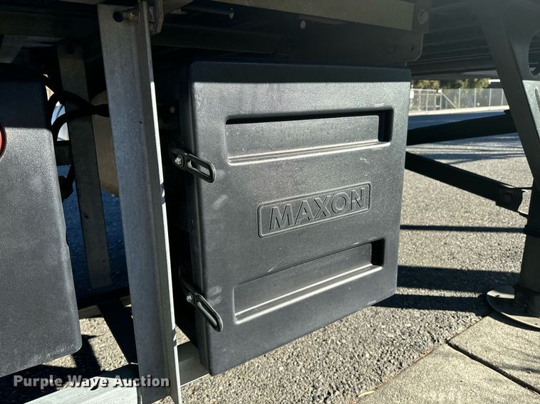 image for item EI4053 2008 Utility  refrigerated van trailer