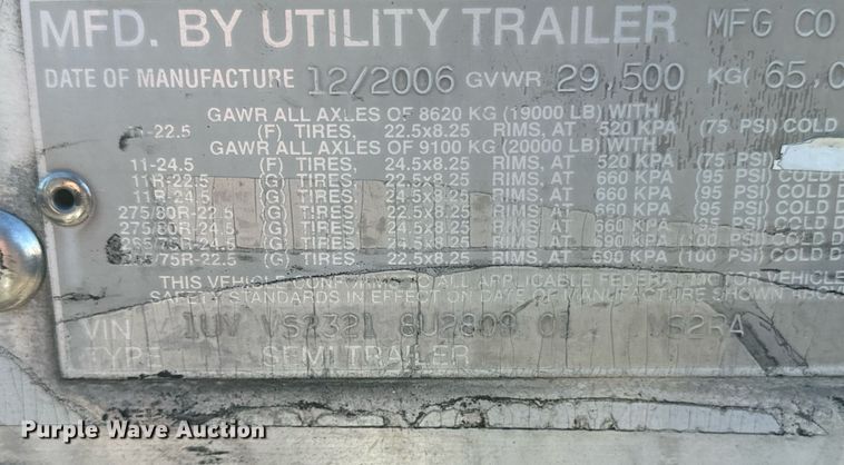 image for item EI4053 2008 Utility  refrigerated van trailer