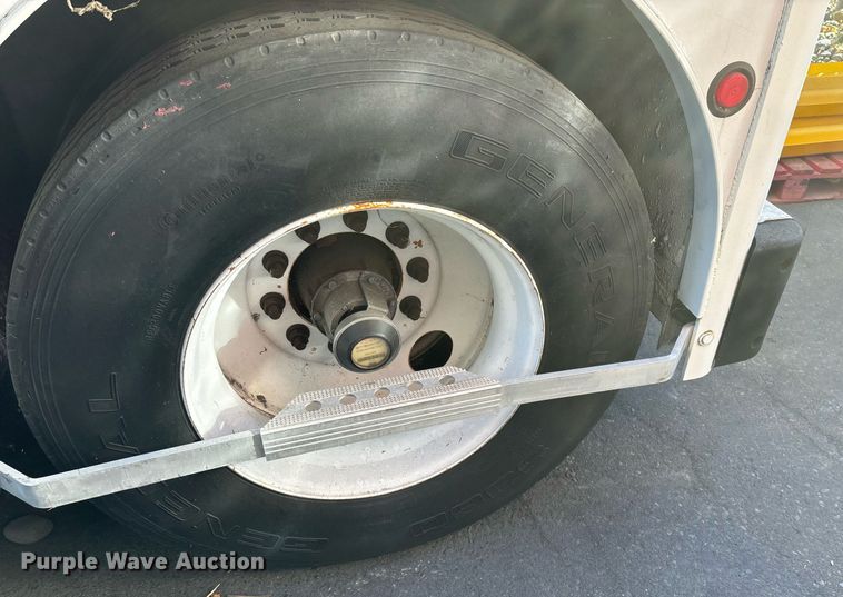 image for item EI4054 2010 Hackney Spectrum TS refrigerated van trailer