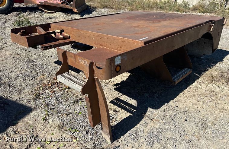 image for item EJ5005 Flat bed