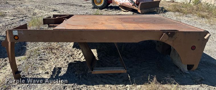 image for item EJ5005 Flat bed