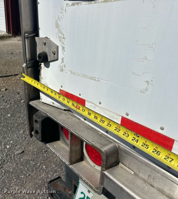 image for item EJ5019 2008 Great Dane refrigerated van trailer