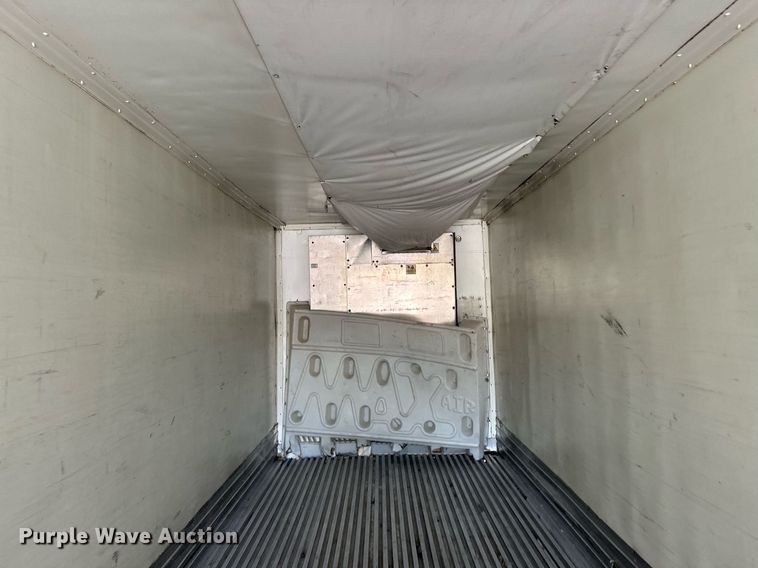 image for item EJ5019 2008 Great Dane refrigerated van trailer