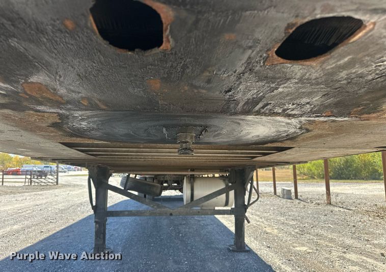 image for item EJ5019 2008 Great Dane refrigerated van trailer